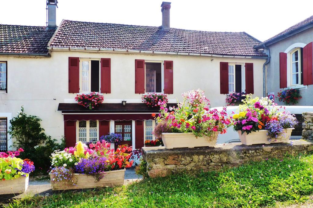 La Maison De Cure Hotel Domecy-sur-Cure Bagian luar foto